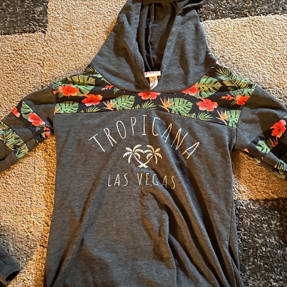 Long Sleeve with a hood